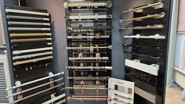 REGA kolejnice a tyče